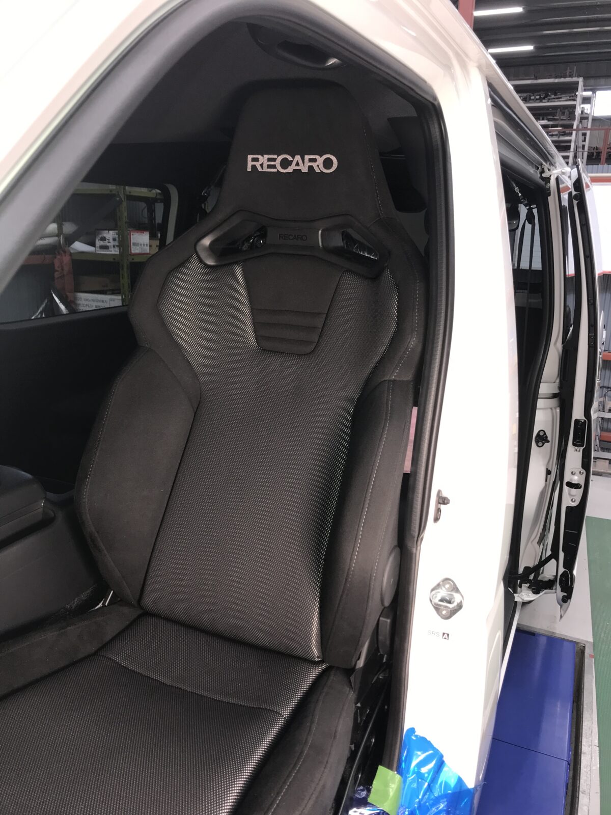 ハイエースGDH200系、助手席SRC/SRS適合確認完了