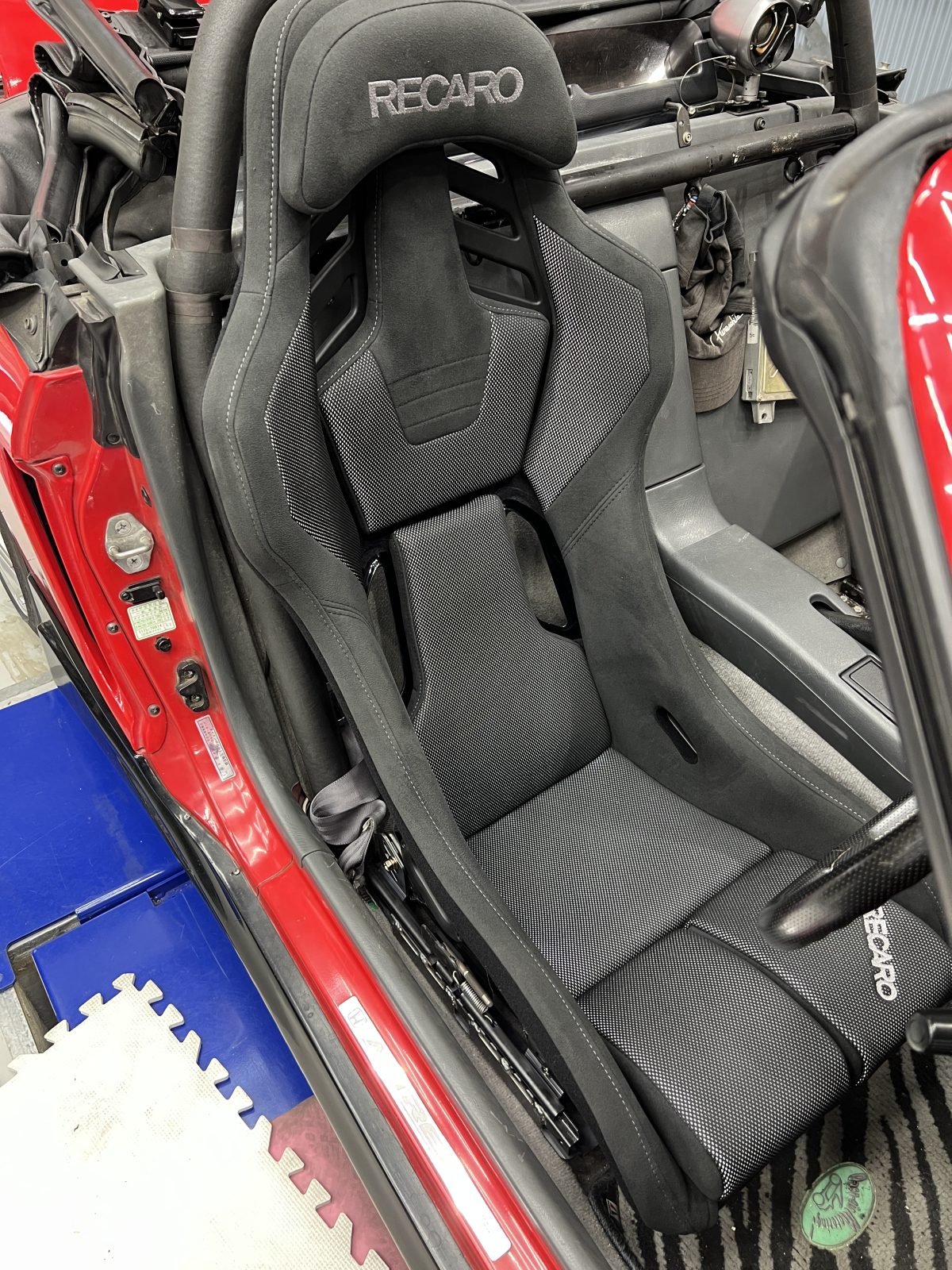 RECARO　RSSシート入荷しました。